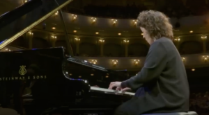 Анна Генюшене — Концерт Моцарта в полуфинальном туре — Конкурс имени Клиберна 2022 года (YouTube)