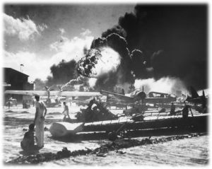 Перл-Харбор во время японской атаки 7 декабря 1941 года.